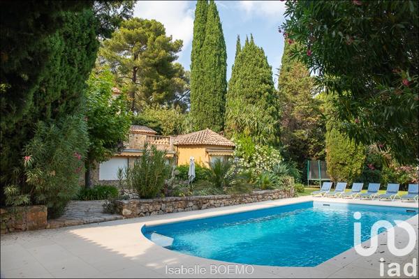 Maison à vendre 9 pièces 360 m² Antibes