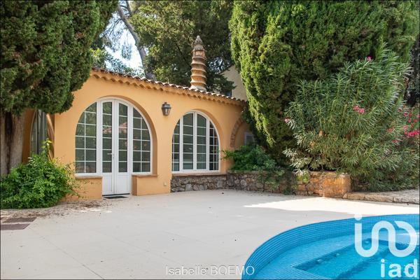 Maison à vendre 9 pièces 360 m² Antibes