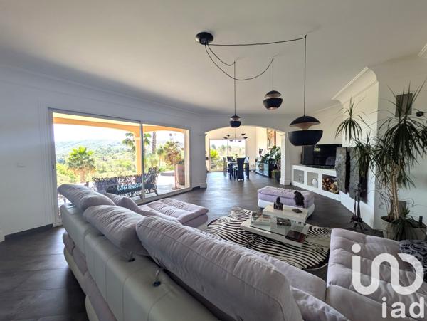 Maison à vendre 12 pièces 460 m² Bormes-les-Mimosas