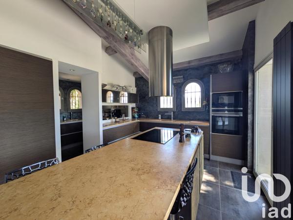 Maison à vendre 12 pièces 460 m² Bormes-les-Mimosas