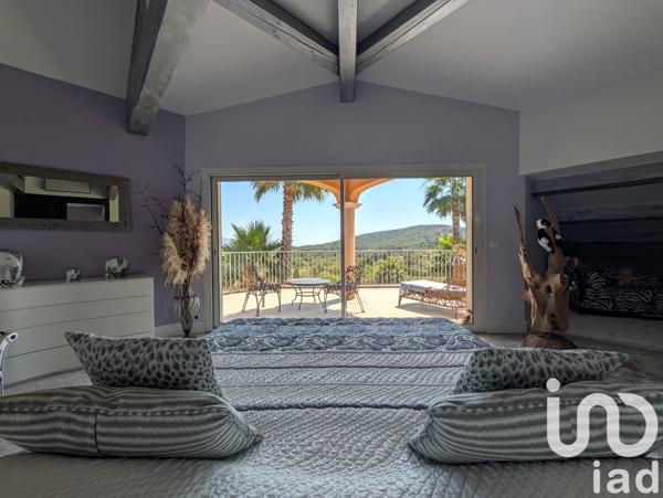 Maison à vendre 12 pièces 460 m² Bormes-les-Mimosas