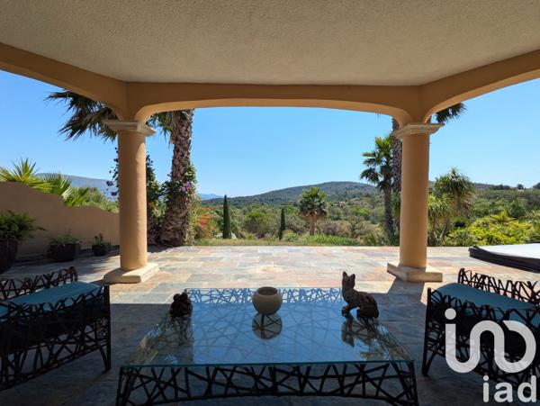 Maison à vendre 12 pièces 460 m² Bormes-les-Mimosas