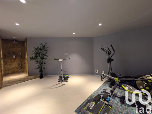 Maison à vendre 12 pièces 460 m² Bormes-les-Mimosas