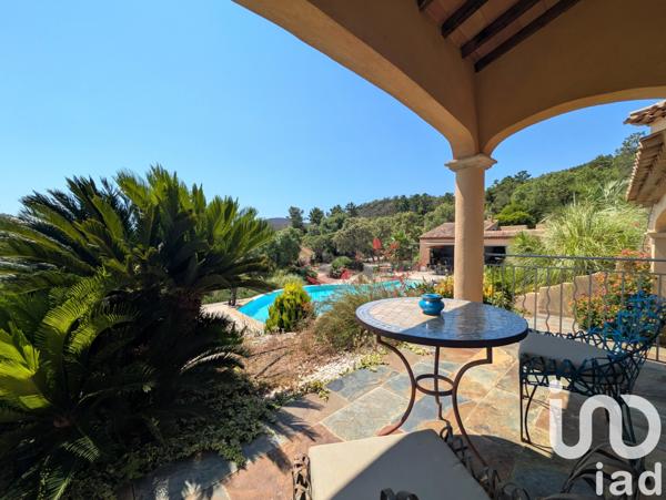 Maison à vendre 12 pièces 460 m² Bormes-les-Mimosas