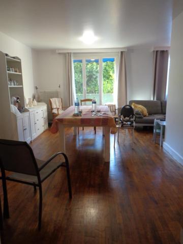 Très bel Appartement 5 Pièces Vendu Loué meublé ( contrat 1 an)