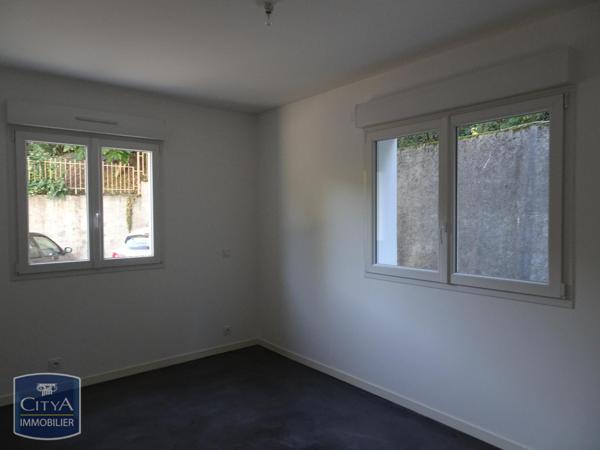 Appartement à louer 4 pièces 129.64m²