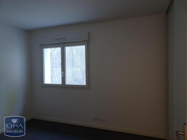 Appartement à louer 4 pièces 129.64m²