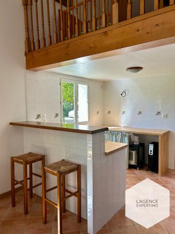 Camaret-sur-Aigues (84850) Camaret-sur-Aigues – Propriété avec deux habitations indépendantes sur plus de 2 000 m² de terrain