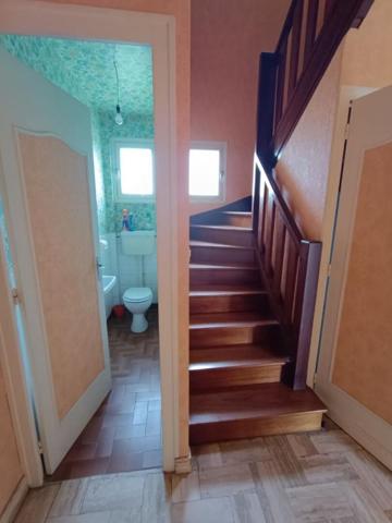 29520 Châteauneuf du Faou maison familiale avec vue  4 - 6 chambres  sous sol complet