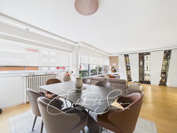 Appartement élégant, rénové, rare sur le secteur.