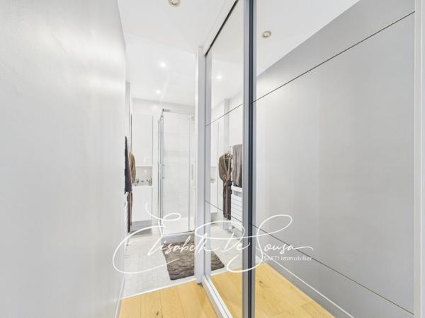 Appartement élégant, rénové, rare sur le secteur.