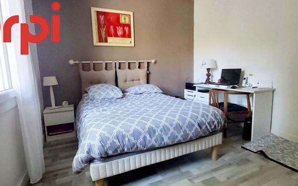 Maison à vendre    4 pièces •  Port-des-Barques