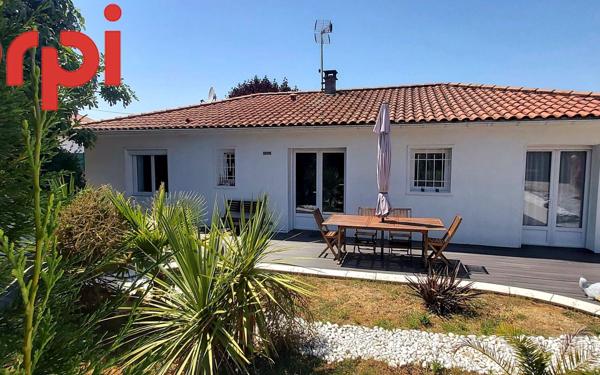 Maison à vendre    4 pièces •  Port-des-Barques