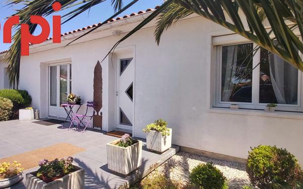 Maison à vendre    4 pièces •  Port-des-Barques