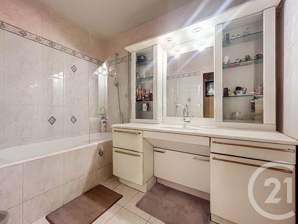 Appartement F5 à vendre  5 pièces - 109,62 m2 DEUIL LA BARRE - 95