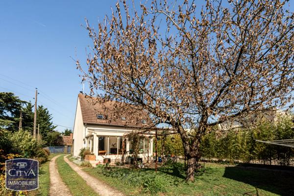 Maison à vendre 6 pièces 127.92m² Meung-sur-Loire (45130)
