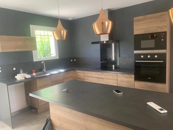 Location                                                      Villa
                        
                     4 pièces                      88 m2                     à Claira