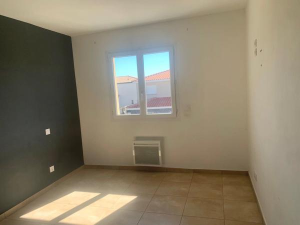 Location                                                      Villa
                        
                     4 pièces                      88 m2                     à Claira