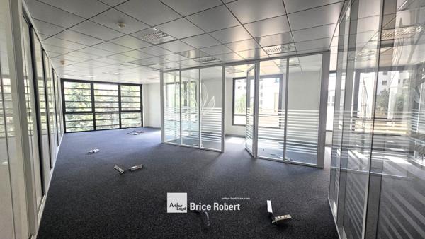 Bureau à louer lumineux à Lyon 4ème