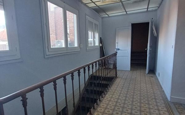 Appartement à vendre    3 pièces • 145 m2 Péronne