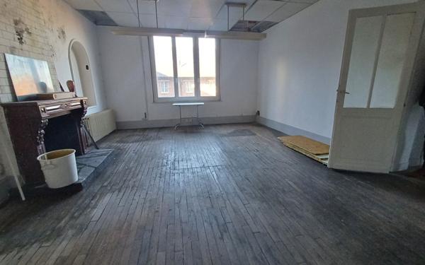 Appartement à vendre    3 pièces • 145 m2 Péronne