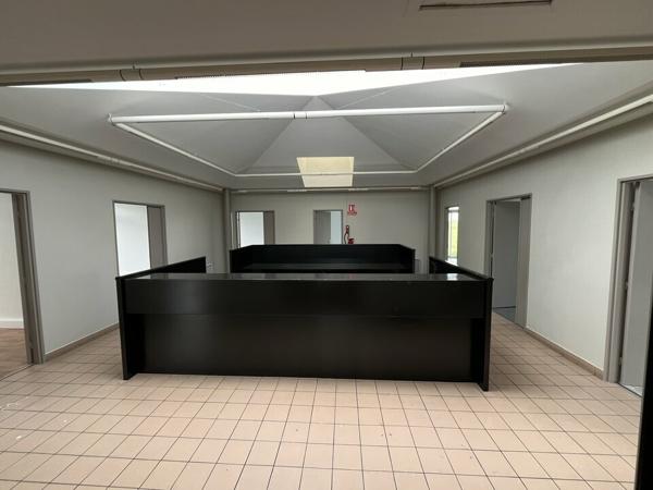 DISSAY - BUREAUX RENOVÉS A LOUER 366 m² - Situés dans la ZAE de la Belardière