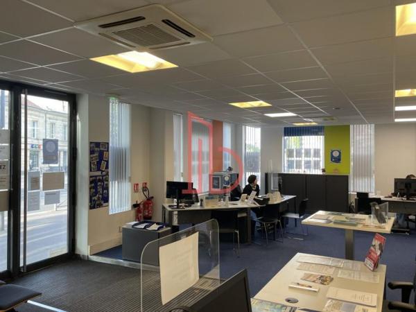 Bureau de 170 m² à louer à Bordeaux Meriadeck
