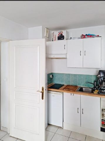 F2 coeur Centre-Ville Rambouillet avec parking