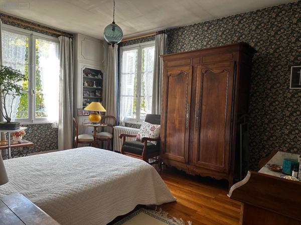 Maison de ville à vendre à Chinon dans l'Indre-et-Loire (37500), ref : 37049-83   
CENTRE