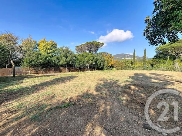 Terrain à vendre  705 m2 ROQUEBRUNE SUR ARGENS - 83