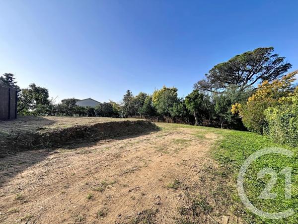 Terrain à vendre  705 m2 ROQUEBRUNE SUR ARGENS - 83