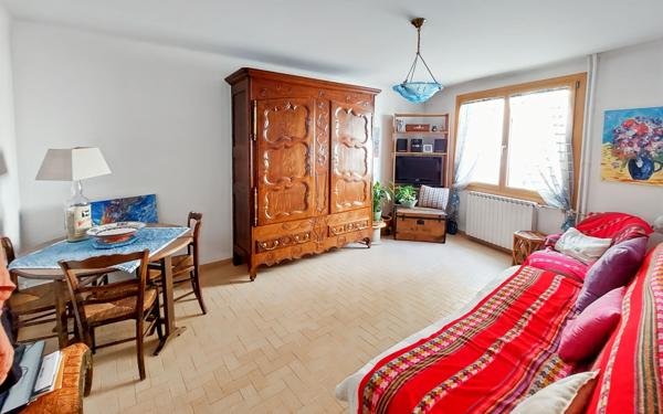 Maison à vendre    3 pièces •  Valensole