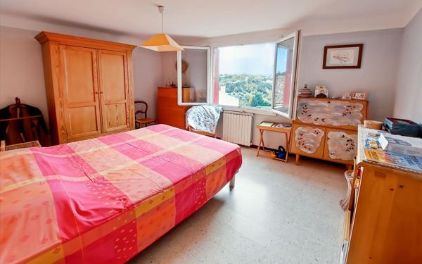 Maison à vendre    3 pièces •  Valensole