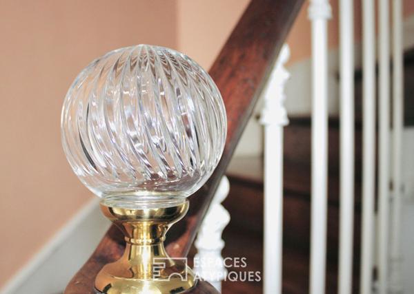 Élégante bourgeoise contemporaine