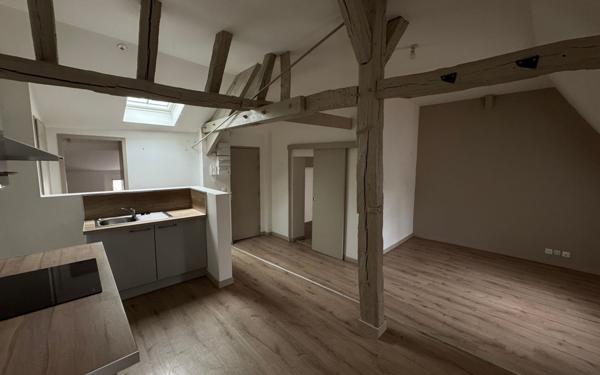 Appartement à louer    4 pièces •  Tours