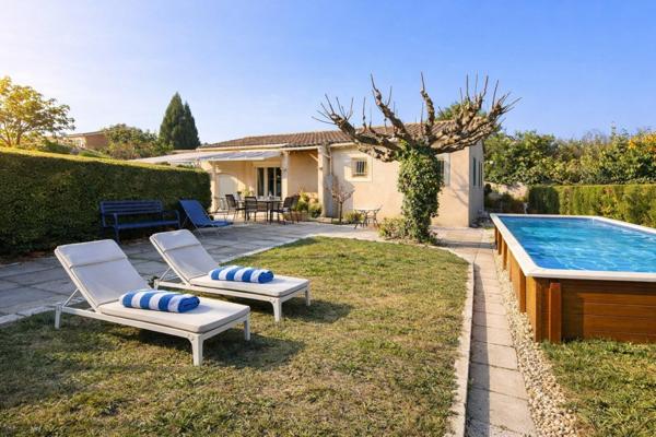 À L’Isle-sur-la-Sorgue, charmante maison 3 chambres avec jardin de 600 m², idéale pour une vie au calme proche de tout