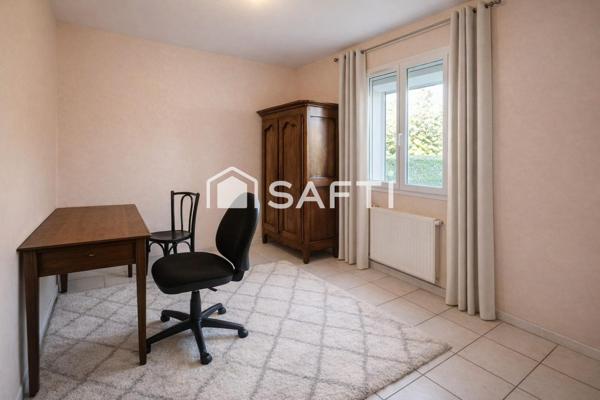 À L’Isle-sur-la-Sorgue, charmante maison 3 chambres avec jardin de 600 m², idéale pour une vie au calme proche de tout