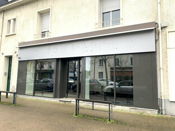 SAINT PIERRE DES CORPS BUREAUX A VENDRE 70 M² AXE TRAVERSANT ET PARKINGS