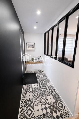 Magnifique maison avec piscine, garage double