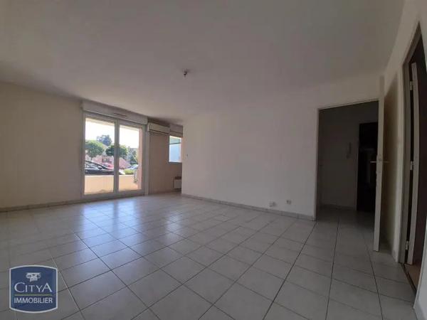 Appartement à louer 2 pièces 53.84m²