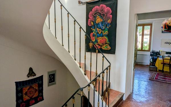 Maison à vendre    6 pièces •  Puget-Ville