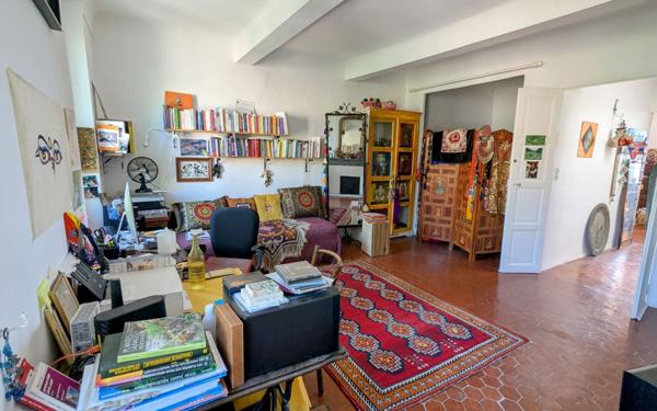 Maison à vendre    6 pièces •  Puget-Ville