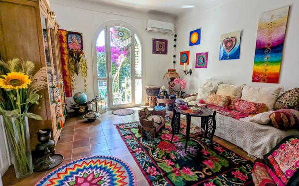 Maison à vendre    6 pièces •  Puget-Ville