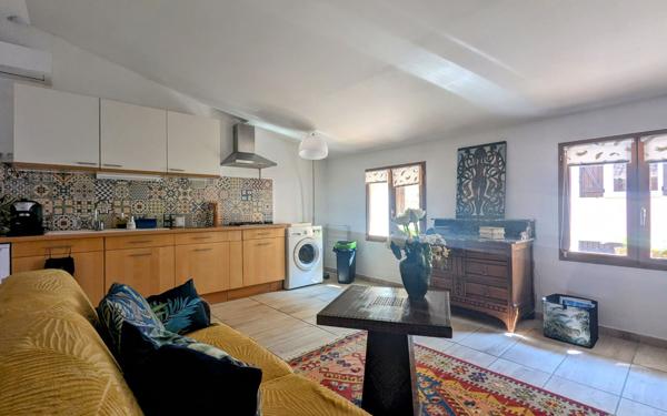 Maison à vendre    6 pièces •  Puget-Ville