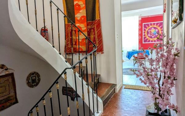 Maison à vendre    6 pièces •  Puget-Ville