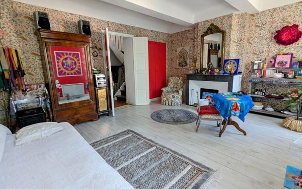 Maison à vendre    6 pièces •  Puget-Ville