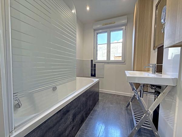 ALERTE INVESTISSEMENT proche Gare !! Appartement loué !!