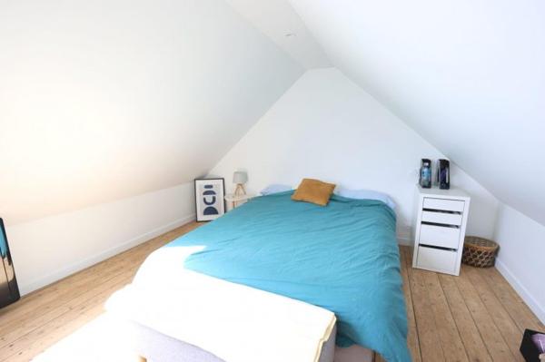 Maison en pierre rénovée avec garage 29250 Saint-Pol-de-Léon