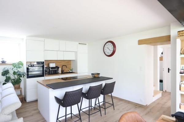 Maison en pierre rénovée avec garage 29250 Saint-Pol-de-Léon