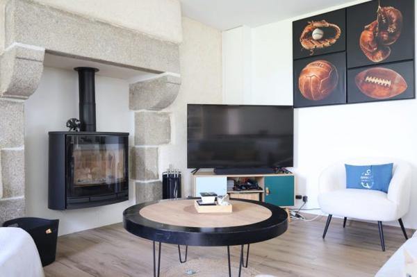 Maison en pierre rénovée avec garage 29250 Saint-Pol-de-Léon
